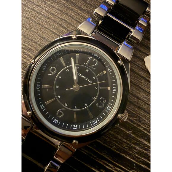 6/$25 NWT Liz Claiborne Black Silver Dial & Band Stainless Steel Watch - Picture 3 of 5